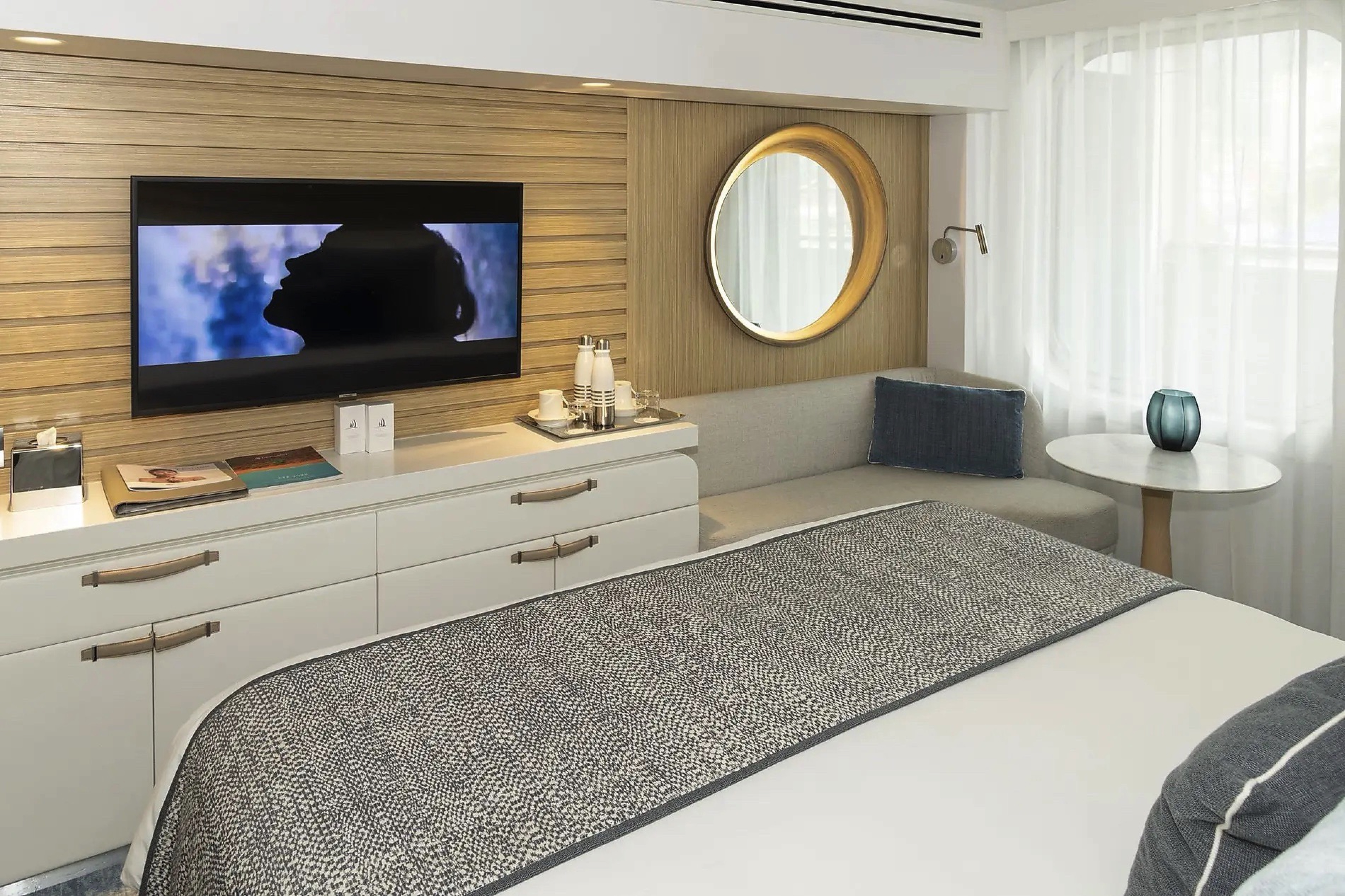 Deluxe Stateroom